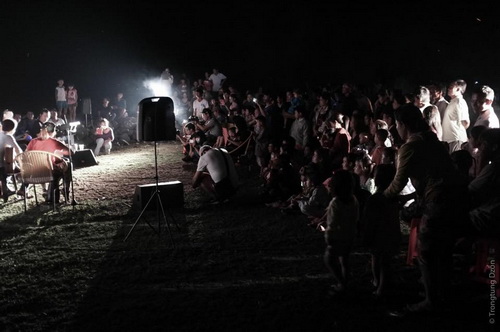 Hà Trần, Đoan Trang về vùng quot;hẻo lánhquot; hát với Trần Tiến - 16