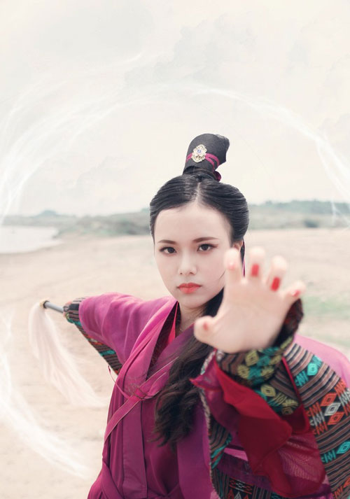 Nữ sinh Báo chí nhận #039;bão like#039; vì giống hệt Hoa hậu Kỳ Duyên - 10