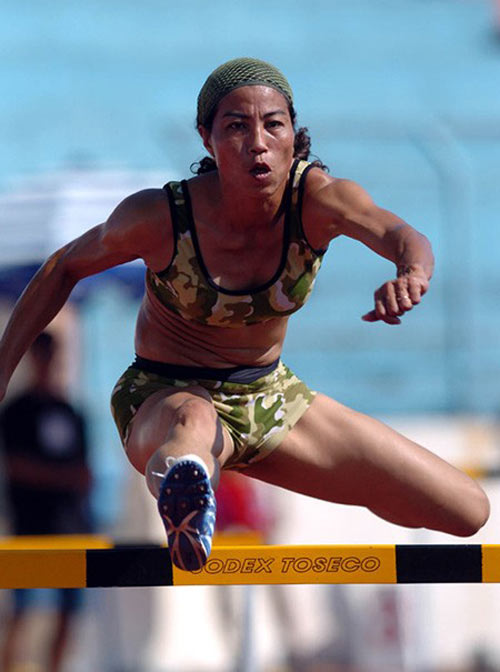 Nước mắt người mẹ của “tượng đài điền kinh” Vũ Bích Hường - 2