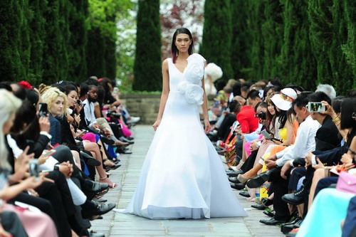 NTK Đỗ Mạnh Cương lăng-xê quot;mốt lạquot; giữa mùa hè - 17