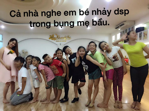 Khánh Thi bầu hơn 8 tháng vẫn #039;chạm tay tới rốn#039; - 3