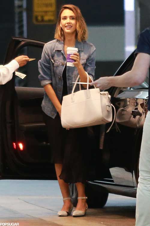 Taylor Swift và bạn trai vui vẻ tiệc tùng bên bạn bè - 8