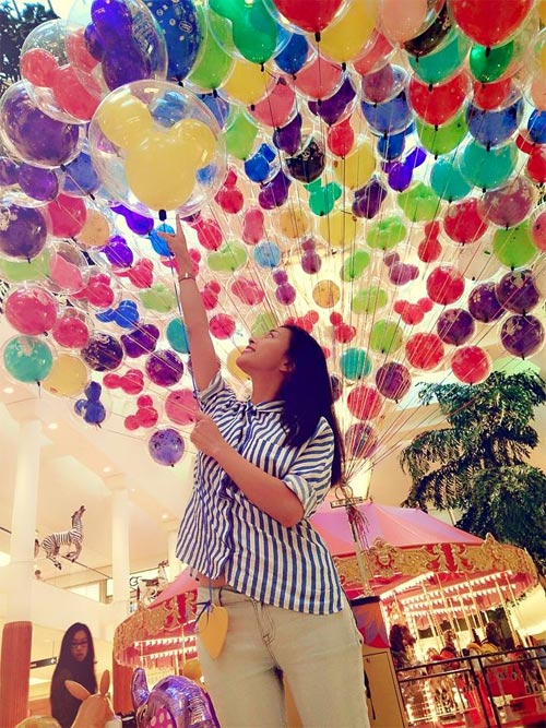 Đàm Vĩnh Hưng khiến fan thích thú với thời trang quot;lòe loẹtquot; - 12