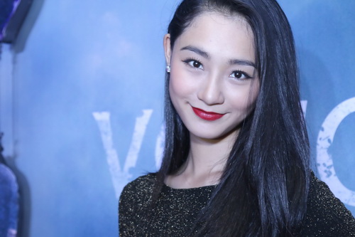 Tinna Tình lần đầu khoe khuyên rốn táo bạo - 7