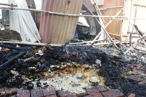 Hà Nội: Cháy lớn, hàng ngàn công nhân ôm đồ tháo chạy - 6