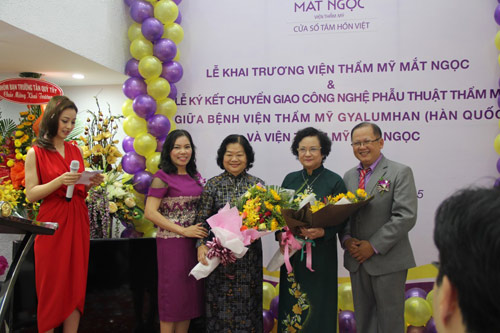 PHẪU THUẬT THẨM MỸ MẮT GIÚP CẢI THIỆN VẺ ĐẸP VÀ SỰ TỰ TIN CHO KHUÔN MẶT