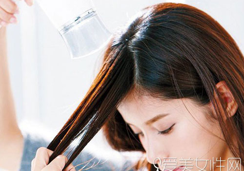 Thay đổi ngôi tóc: Vừa mới mẻ, vừa chống hói đầu - 14