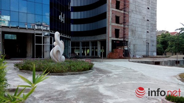 Bệnh viện quốc tế quot;5 saoquot; gần 20 năm xây dựng vẫn ngổn ngang - 13