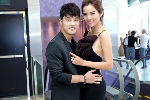 Ưng Hoàng Phúc - Kim Cương đẹp đôi bên Long Nhật - 1
