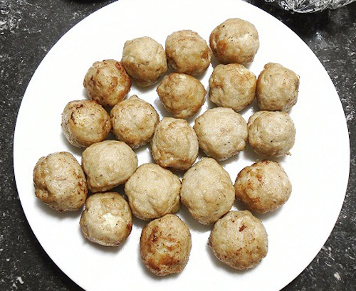 Chả cá viên trứng cút cho bữa ăn thêm đậm đà - 9