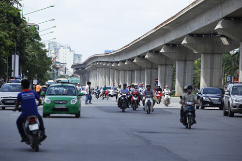 Vì sao đường sắt trên cao uốn lượn, cong phình? - 1