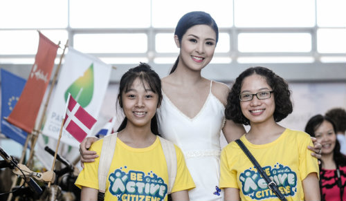 Hoa hậu Ngọc Hân khoe da trắng mịn tại sự kiện - 1