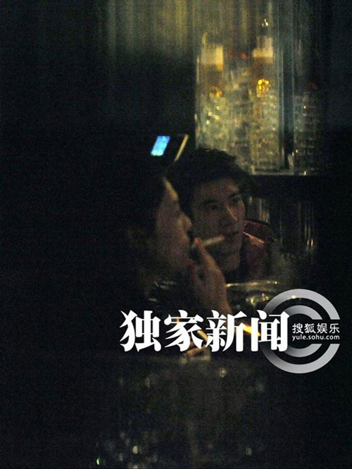 Khi các ngôi sao Cbiz quot;phì phèoquot; thuốc lá - 2