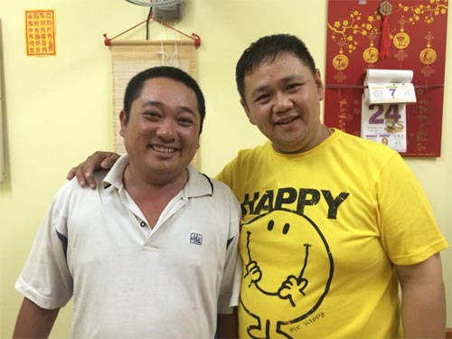 Nhất Huy quot;nghiêng mìnhquot; tặng hoa cho Lê Kiều Như - 14