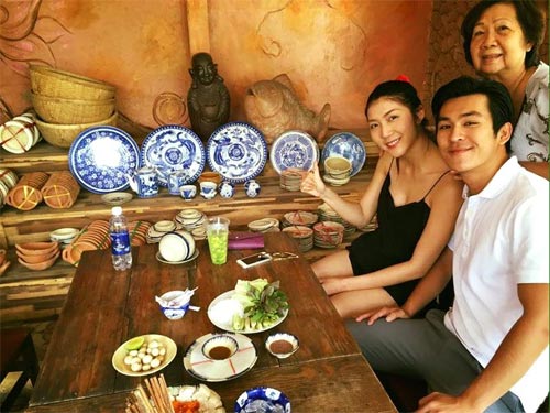 Nhất Huy quot;nghiêng mìnhquot; tặng hoa cho Lê Kiều Như - 7