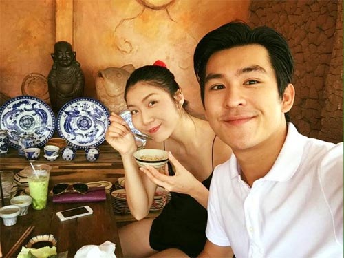 Nhất Huy quot;nghiêng mìnhquot; tặng hoa cho Lê Kiều Như - 8