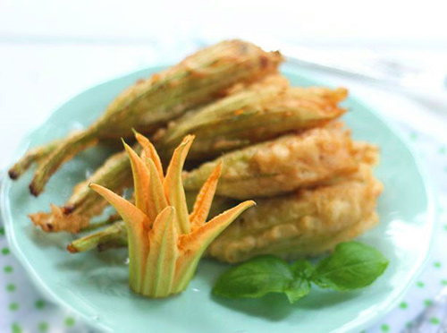 Hoa bí nhồi tôm, cá chiên giòn - 6
