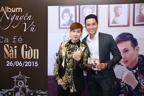 HH Diễm Hương đẹp quot;mũm mĩmquot; chúc mừng Nguyên Vũ - 13