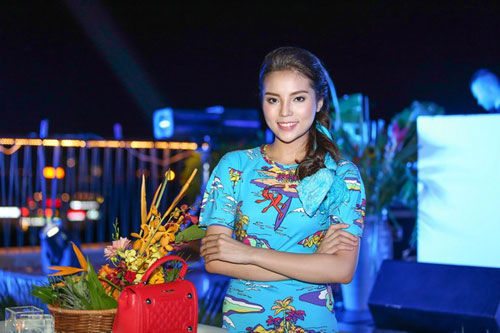 HH Kỳ Duyên bị nghi #039;dao kéo#039; vì cằm nhọn, trang điểm đậm - 2