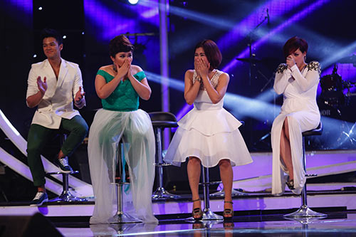 Nguyễn Duy ôm chầm Thu Minh sau khi bị loại - 7