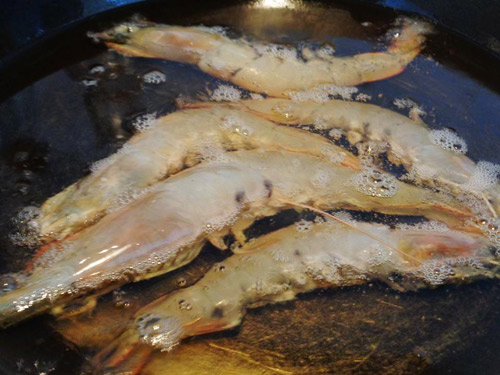 Tôm chiên sốt chua ngọt ngon cơm - 3