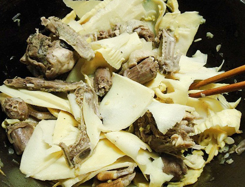 Bữa sáng thơm ngon với bún măng vịt - 4