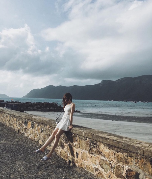 Sự thật bất ngờ khi bóc giá váy của Á hậu Tú Anh - 8