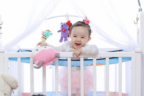 Con gái Trang Nhung cực hóm hỉnh đón sinh nhật đầu tiên - 8