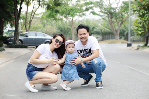 Con gái Trang Nhung cực hóm hỉnh đón sinh nhật đầu tiên - 11