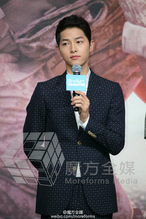 Song Joong Ki và Song Hye Kyo tình tứ tại họp báo - 7