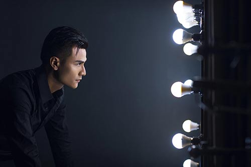 Vĩnh Thụy u buồn khi vắng Hoàng Thùy Linh - 2
