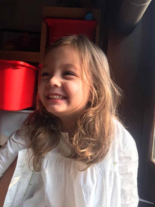 Con gái Hồng Nhung bị ngã gãy xương đòn vai - 7