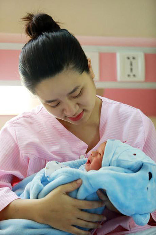 Mẹ Việt 4 lần mang thai đều ăn chay, sinh 5 con khỏe mạnh - 6