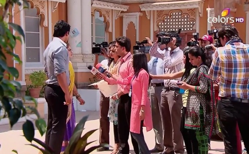 Cô dâu 8 tuổi: Sanchi bất ngờ được anh trai kẻ cưỡng hiếp cầu hôn - 9