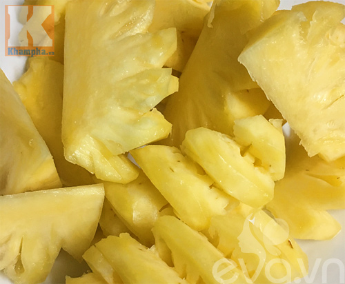 Dứa lắc muối ớt cay nhìn là muốn ăn ngay - 2