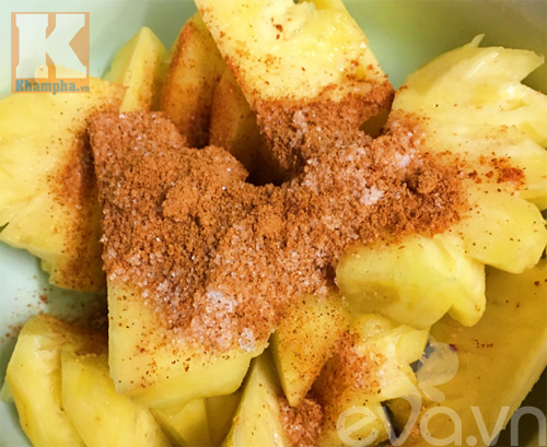 Dứa lắc muối ớt cay nhìn là muốn ăn ngay - 5