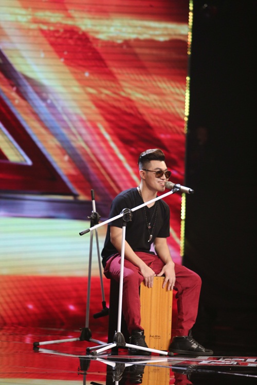 Chàng quot;quét rácquot; giống Bi Rain gây sốt xình xịch ở X-Factor - 5