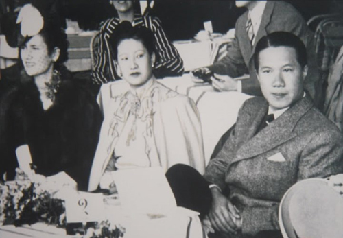 Hai huyền thoại thời trang bất tử của Việt Nam - 9