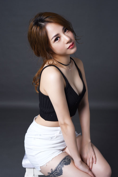 MC Bạch Lan Phương quyến rũ trong loạt ảnh mới - 7