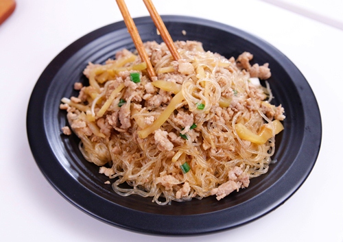 Bữa sáng ngon miệng với miến nấu thịt băm - 8