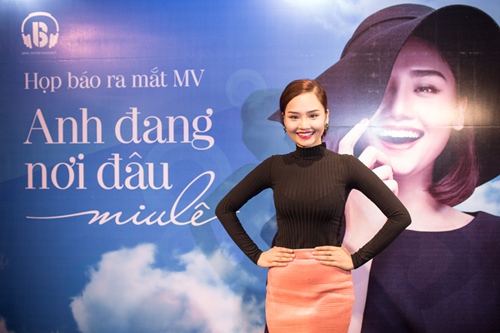 Miu Lê gặp chuyện buồn vẫn cố gắng cười tươi tại sự kiện - 2