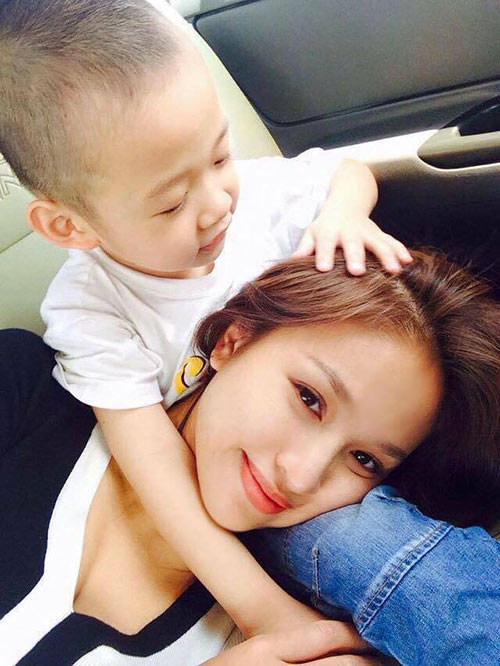 Cảnh bỉm sữa của dàn hotgirl ‘Nhật ký Vàng Anh’ sau 10 năm - 12