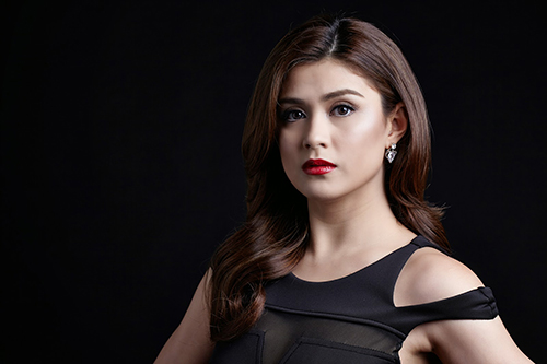 Mỹ nhân Carla Abellana chật vật mưu sinh