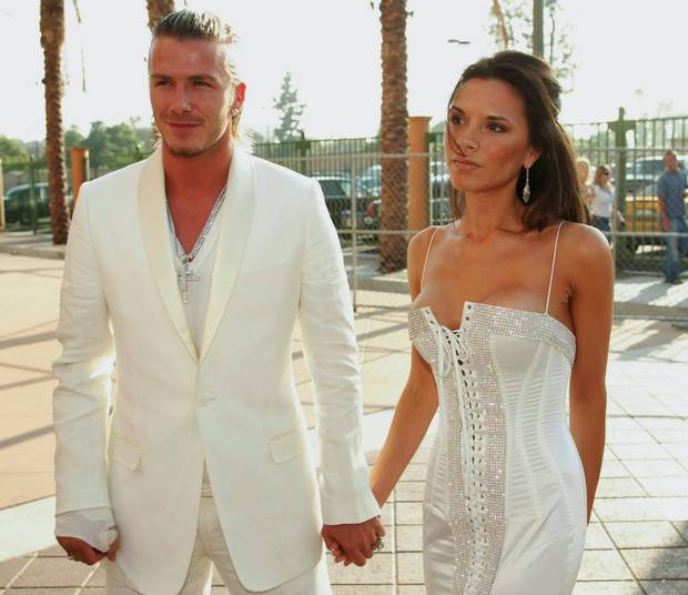 Beckham chúc Victoria một sinh nhật ngọt ngào - 2