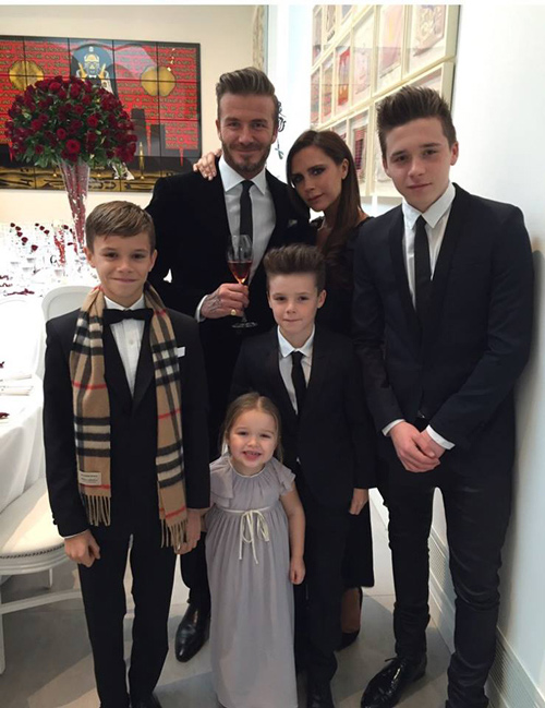Beckham chúc Victoria một sinh nhật ngọt ngào - 3