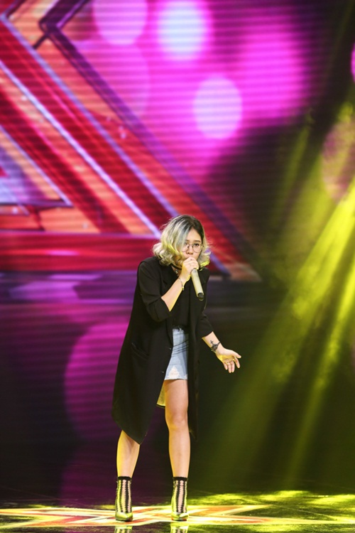 Chàng trai bị bệnh do bạo hành gây xúc động tại X-Factor - 12