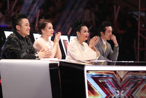 Chàng trai bị bệnh do bạo hành gây xúc động tại X-Factor - 1