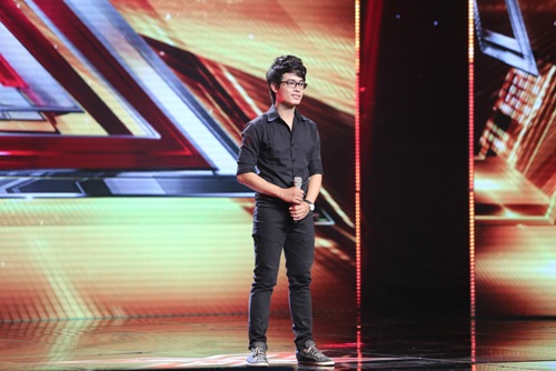Chàng trai bị bệnh do bạo hành gây xúc động tại X-Factor - 11