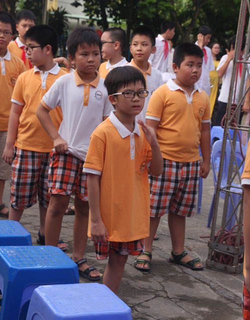 Trao đổi về việc quot;Làm bạn và cùng trẻ vượt qua những khó khăn đầu đờiquot; - 1