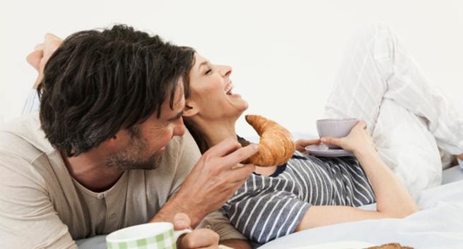 5 điều các cặp vợ chồng phải làm sau khi quan hệ - 4